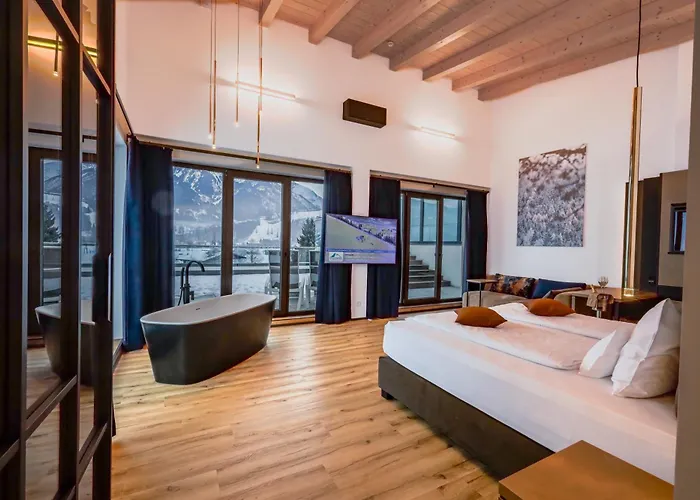 Sonja Alpine Отель